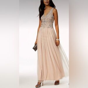 NWT Adrianna Papell Dress Size 8 Beige and Silver Tulle Lace Maxi‎ Dress